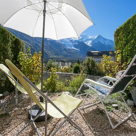 Sleeps 4 Appartamento Chamonix