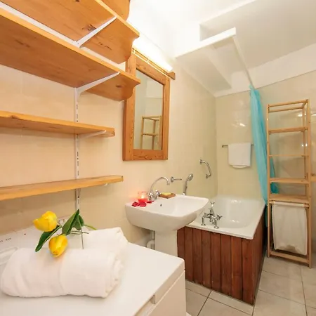 Sleeps 4 Appartamento *