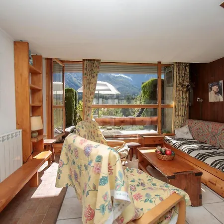 Sleeps 4